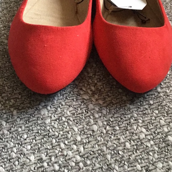Red flats - Picture 6 of 6